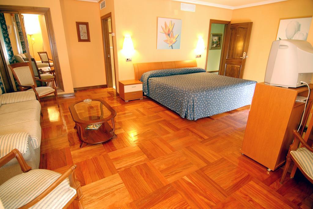 Hotel Colon Spa Bejar Room photo